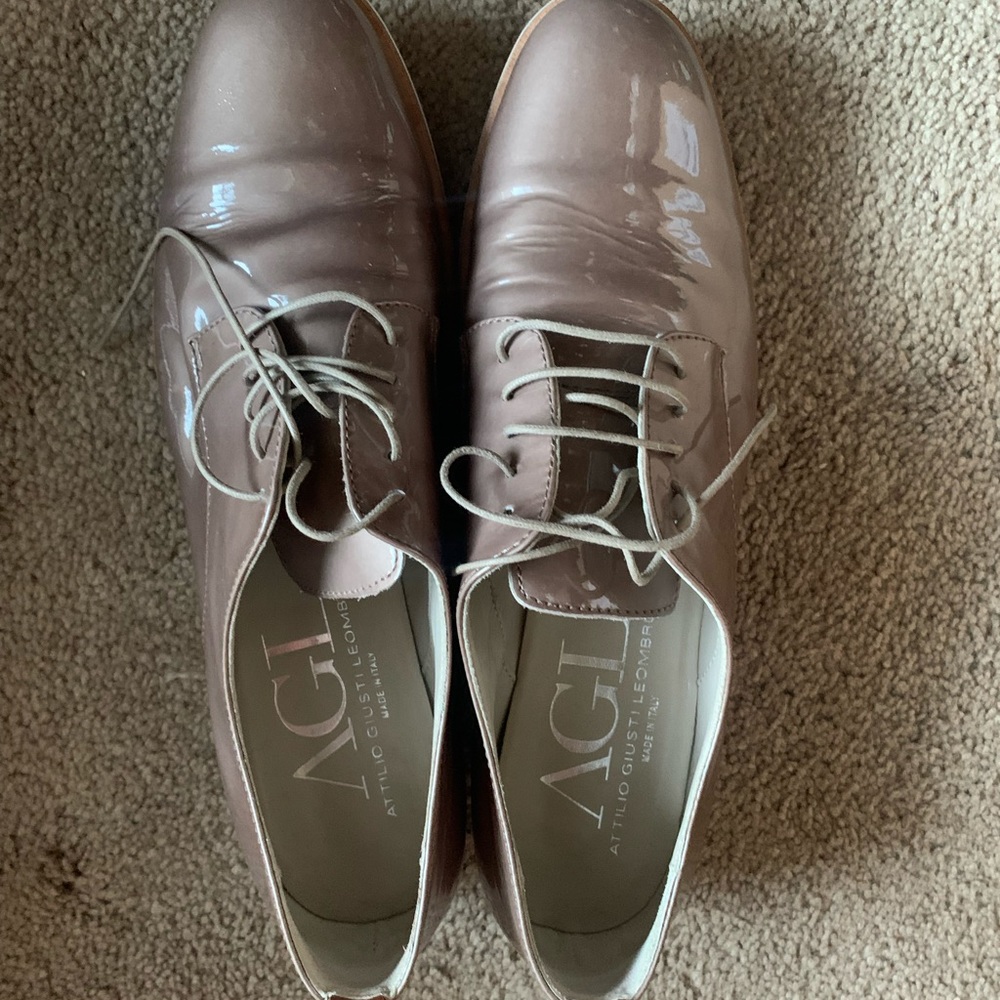 AGL Patent Leather Oxford Tan Sand